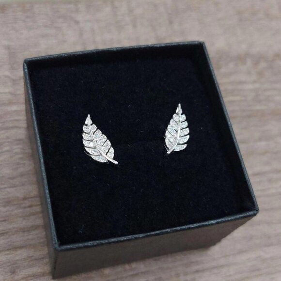 925 Sterling Silver Feather Earrings - Picture 4 of 9